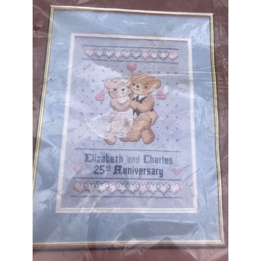 WEDDING BEARS "Anniversary Walz" Cross-stitch kit 1986. USA by Bernat